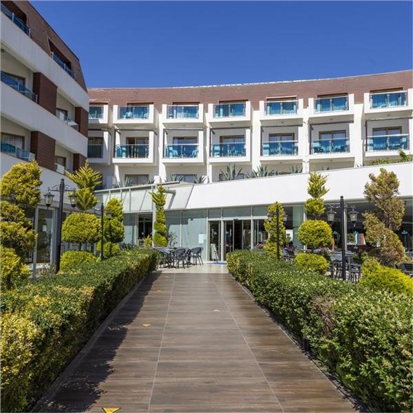 İzmir Çıkışlı 3 Gece 4 Gün Azure By Yelken Hotel Konaklamalı Bodrum Tatili