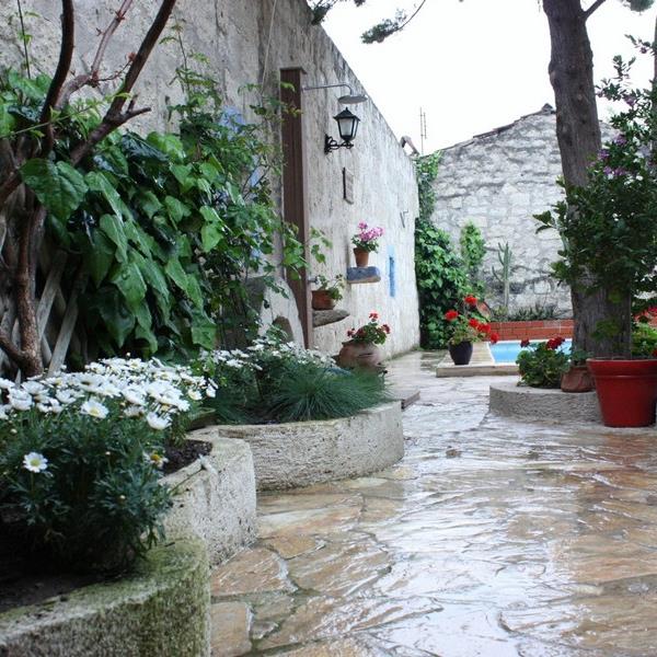 Alaçatı 1882 Butik Otel’de 2 Kişilik Konaklama