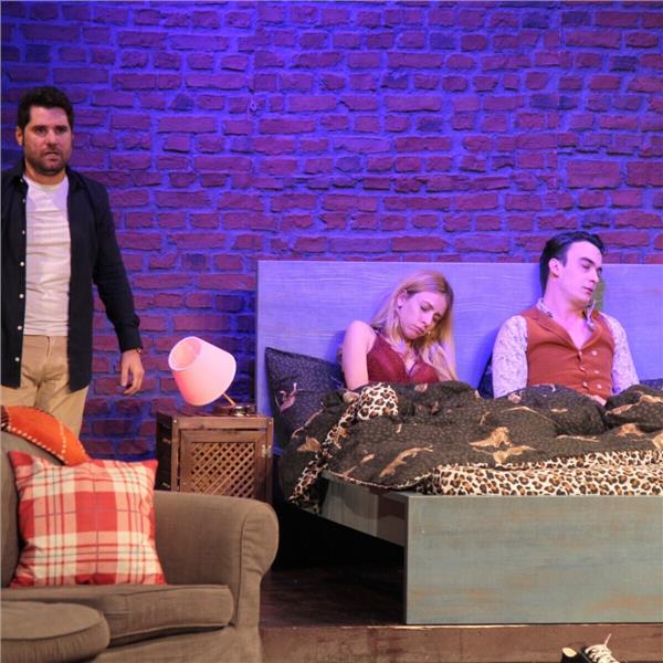 Baş Belası Tiyatro oyunu indirimli giriş bileti