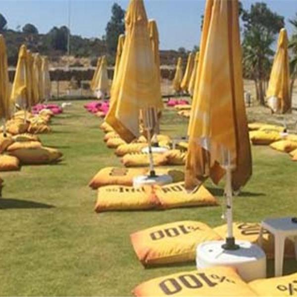 Foça Bueno Beach Club Şezlong ve Şemsiye Dahil Tüm Gün Beach Girişi
