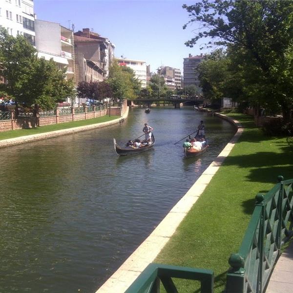 İzmir Çıkışlı 1 Gece 2 Gün Konaklamalı Eskişehir Kütahya Turu 