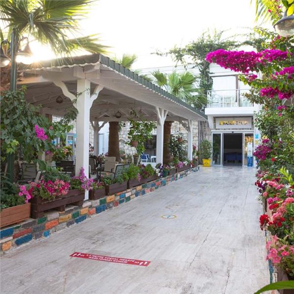 İzmir'den Ulaşımlı 3 Gece 4 Gün 4* Anadolu Hotel Her Şey Dahil Konaklama