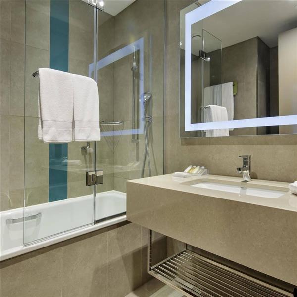 İzmir Çıkışlı 2 gece 3 gün Hilton Garden Inn Hotel Airport Konaklamalı İstanbul Uludağ Keyif Kültür Turu