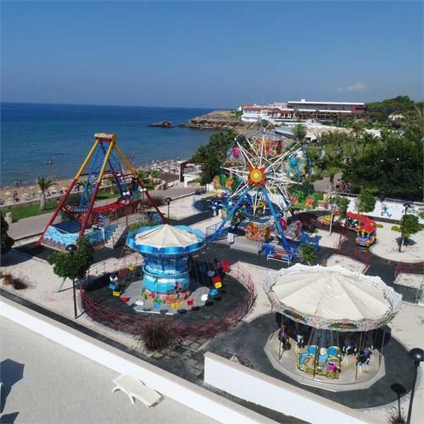 İzmir'den Uçak Bileti ve Otel Transferi Dahil 2 Gece ve 3 Gece Konaklama Seçenekli Kıbrıs Acapulco Resort Hotel Tan Taşçı Yılbaşı Galası