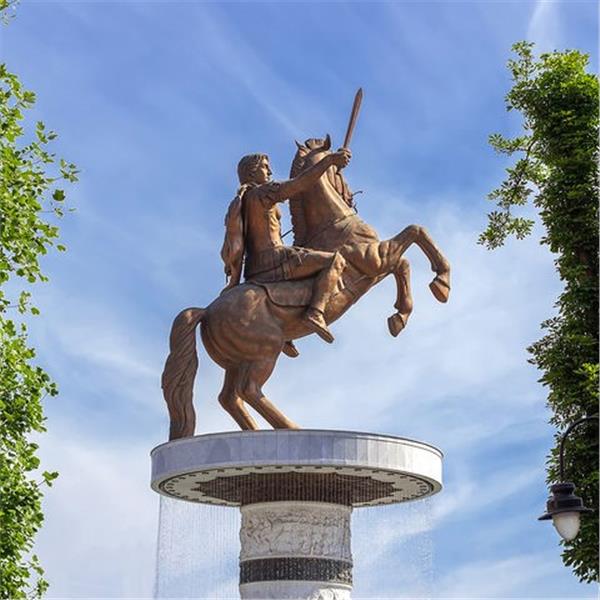 İzmir'den Uçaklı Ve Vizesiz Yılbaşı Özel 7 Gece 8 Gün Konaklamalı Tüm Ekstralar İle Kosova Dahil Büyük Balkan Turu