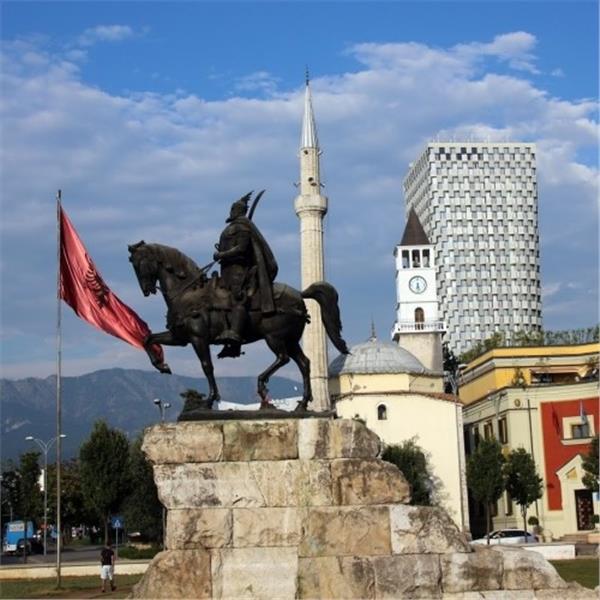 İzmir'den Direkt Sefer İle Uçaklı ve 7 Gece 8 Gün Konaklamalı Büyük Balkan Rotası Turu