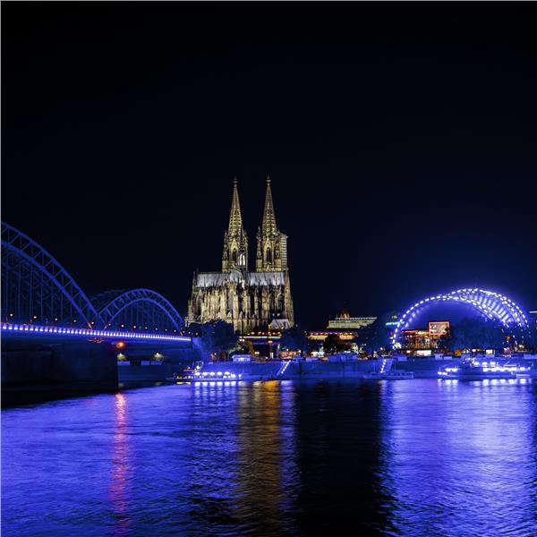 İzmir'den Uçaklı 4 Gece 5 Gün Konaklamalı Köln, Lüksemburg, Metz, Paris Ve Disneyland Turu