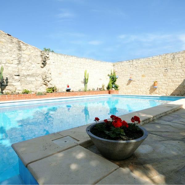 Alaçatı 1882 Butik Otel’de 2 Kişilik Konaklama