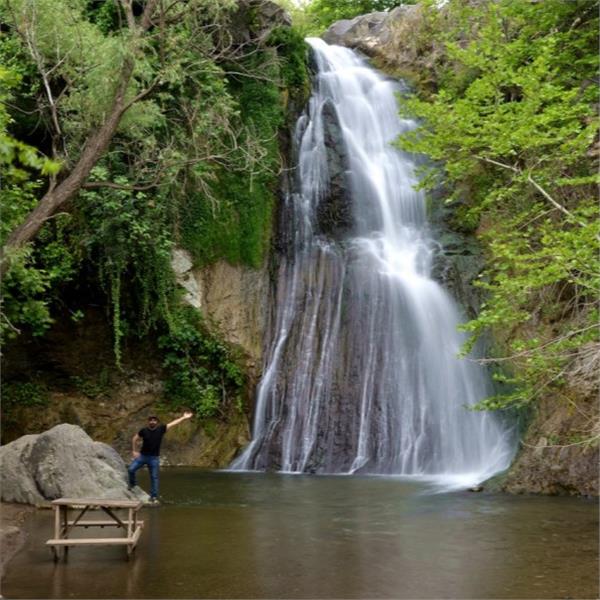 İzmir'den Otobüslü Günübirlik Cunda Adası, Sarımsaklı Plajı ve Aşıklar Şelalesi. Üstelik Sarımsaklı Plajında Yüzme Molalı