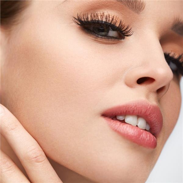 Alsancak Art'iz Beauty'de Seçenekli Kaş Laminasyonu, Kirpik Lifting, Ölçülü Kaş Alımı ve Kirpik Perması Paketleri