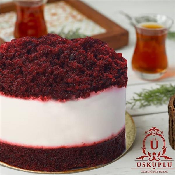 Bornova Üsküplü Cafe’de seçenekli enfes Tatlı ve Pastalar eşliğinde kahve keyfi