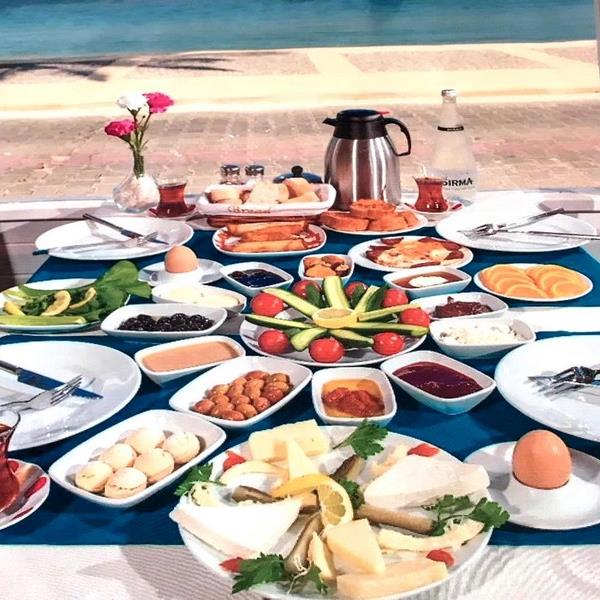 Çeşme Çiftlikköy Golden Butik Otel’de 2 Kişi Kahvaltı Dahil Konaklama