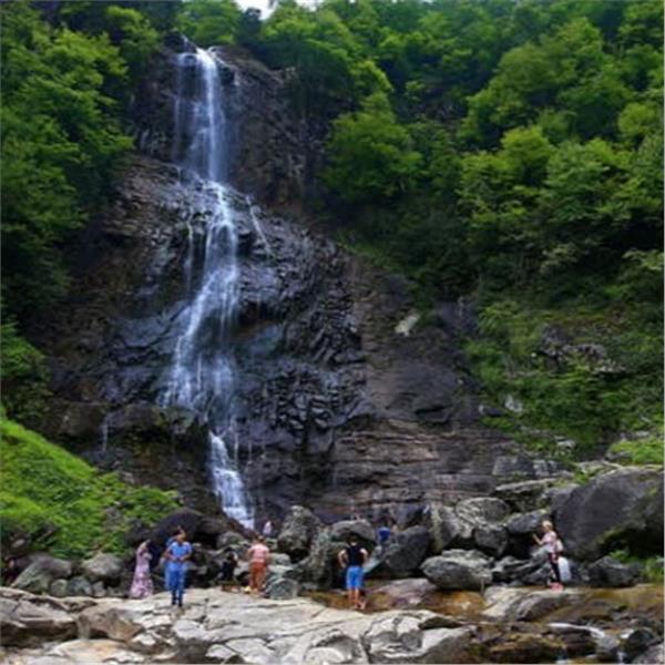 İzmir'den Kalkışlı 3 Gece 4 Gün Uçaklı ve Konaklamalı Butik Doğu Karadeniz Yaylaları ve Batum Turu