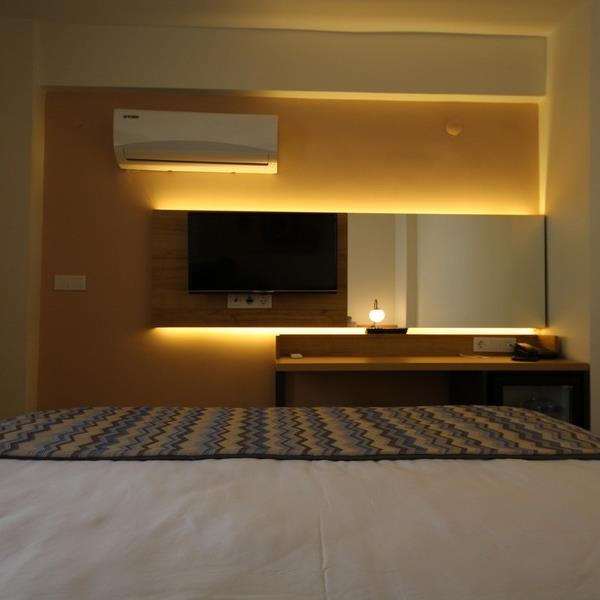 Gümüldür Spilos Hotel’de 2 Kişi Kahvaltı Dahil Konaklama