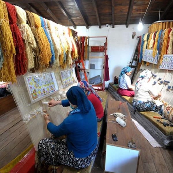 14 Eylül İzmir kalkışlı Öğle Yemeği Dahil Günübirlik Uşak Turu