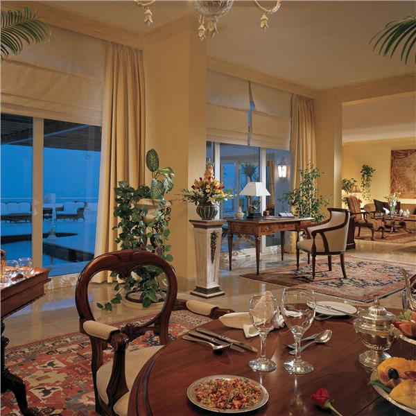 İzmir'den Uçak İle Çıkışlı 3 Gece 4 Gün 5 Yıldızlı Sheraton Sharm Hotel Konaklamalı Sharm El Sheikh Turu