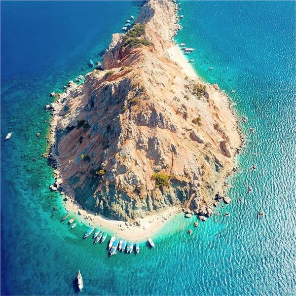 İzmir çıkışlı 3 gece 4 gün Bungalow  Konaklamalı Saklıkent, Tekne Turu, Düden Şelalesi, Yanartaş ve Adrasan ile Deluxe Olympos Turu