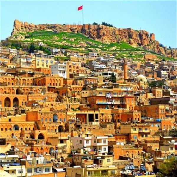 İzmir'den Uçak İle Hareketli 2 Gece 3 Gün Konaklamalı Mardin Urfa Diyarbakır Turu