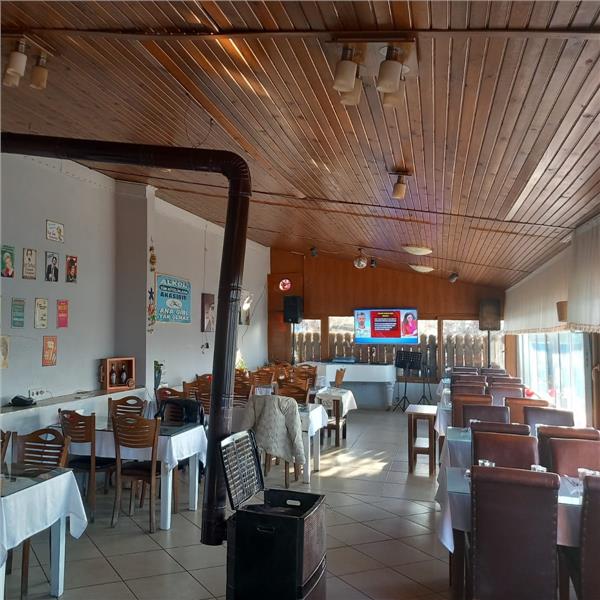 Sığacık Teos Taxi Cafe’de Sınırsız Çay Eşliğinde Denize Nazır Enfes Serpme Kahvaltı Keyfi