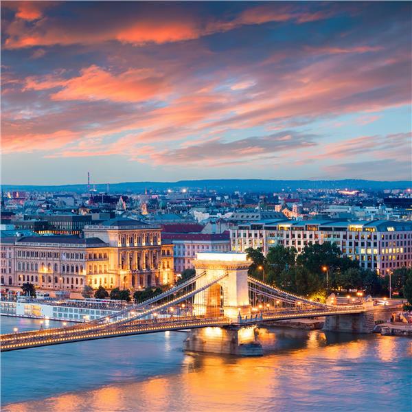 İzmir'den Otobüslü 7 Gece 9 Gün Konaklamalı Belgrad, Budapeşte, Viyana, Prag İle Orta Avrupa Turu