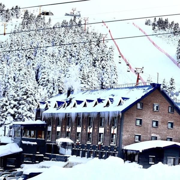 İzmir Çıkışlı 2 Gece 3 Gün Uludağ Oksijen Zone Hotel Konaklamalı Kayak Turu