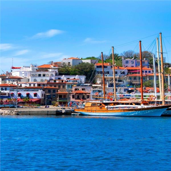  İzmir'den Otobüslü 2 Gece 3 Gün Konaklamalı Marmaris Bodrum Datça Turu