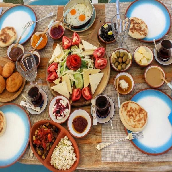 Şirince Nea Efessos Maza Kicthen Serpme Köy Kahvaltısı