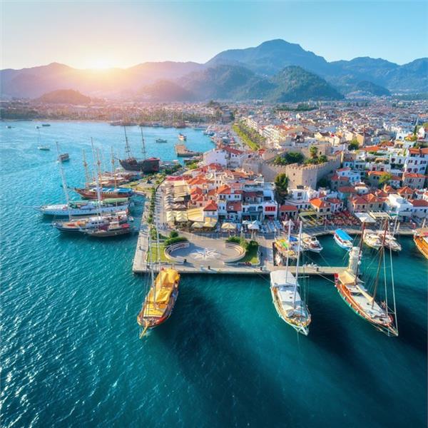 İzmir Çıkışlı Günübirlik Datça, Marmaris Kız Kumu, Turgut Şelalesi Turu. Üstelik kahvaltı dahil