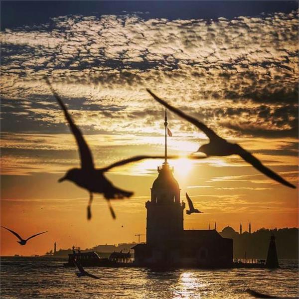 İzmir Çıkışlı 1 gece 2 gün konaklamalı Tarihi Yarımada ile İstanbul Turu