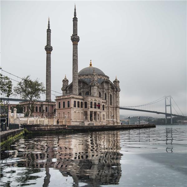 İzmir'den Otobüslü 1 Gece 2 Gün Konaklamalı İstanbul Prens Adaları ve Fener Balat Turu