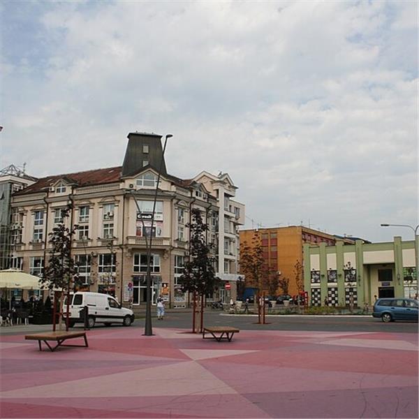 İzmir'den Uçak İle Hareketli Vizesiz Kosova ve Tiran Büyük Balkan Turu