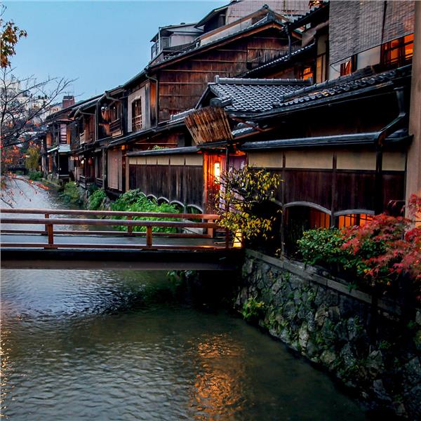 İzmir'den Uçak İle Kalkışlı 9 Gece 10 Gün Konaklamalı Japonya - Güney Kore Turu