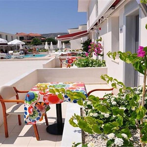 Çeşme Vela Garden Resort'te Çift Kişilik Tatil Keyfi