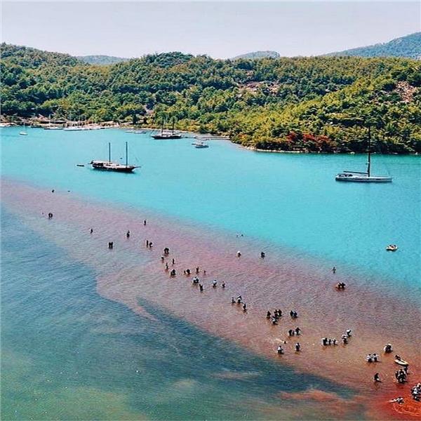 İzmir Çıkışlı 2 gece 3 gün Konaklamalı Akyaka, Kız Kumu, Bozburun, Selimiye ile Marmaris Turu