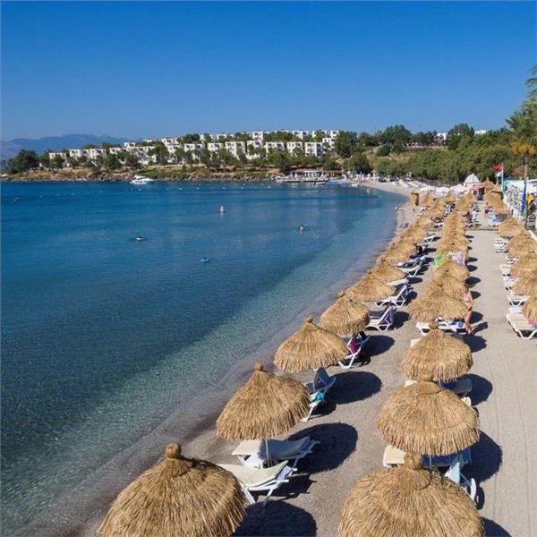İzmir Kalkışlı Ulaşım ile 3 ve 4 gece seçenekli Bodrum Mio Bianco Resort Otel Herşey Dahil Konaklama	