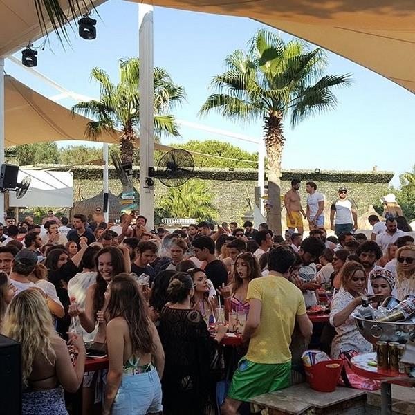 Çeşme Ayayorgi Tren Beach Club Ulaşım ve Giriş