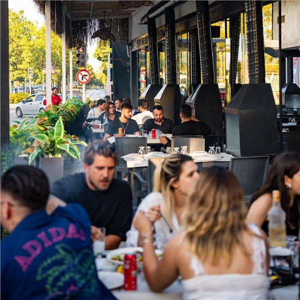 İnciraltı Oba Mangal’da İçceğini ve Etini Al Gel ve Mezeler Eşliğinde Enfes Mangal Keyfi veya Menüler