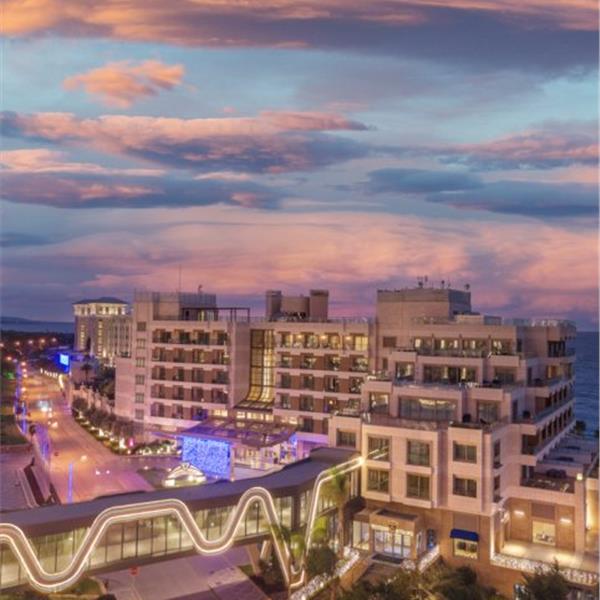 İzmir'den Uçak İle Hareketli Kıbrıs İzmir'den Uçak İle Hareketli Kıbrıs Merit Royal Hotel Herşey Dahil Konaklama Seçenekleri