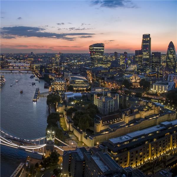 İzmir'den Uçaklı 8 Gece 9 Gün Konaklamalı Büyük Britanya Turu