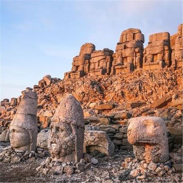 İzmir'den Uçaklı 2 Gece 3 Gün Konaklamalı Gaziantep Şanlıurfa Ve Nemrut Dağı Turu