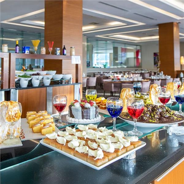 İzmir Çıkışlı 3 gece 4 Gün Afyon Jura Termal Hotel Konaklamalı Salda, Sagalassos Antik Kenti, Hierapolis Antik Kenti ve Pamukkale Travertenler Turu