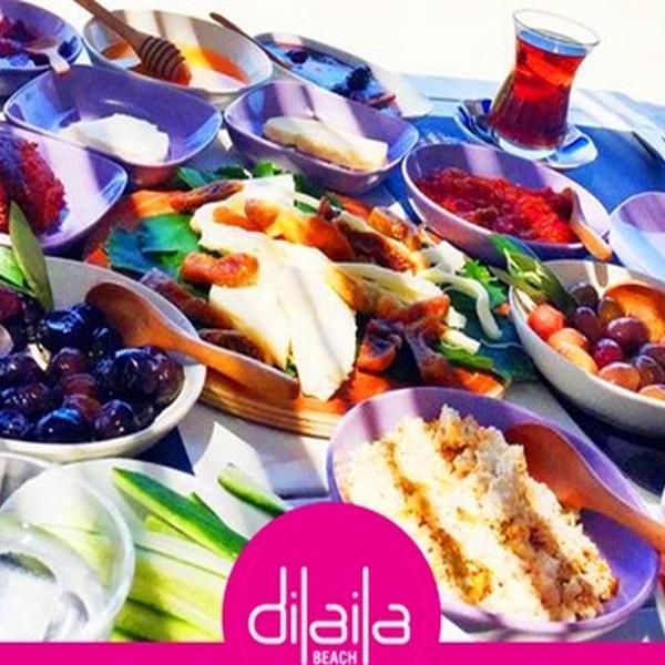 Çeşme Dilaila Beach Giriş, Şezlong, Şemsiye veya Kahvaltı