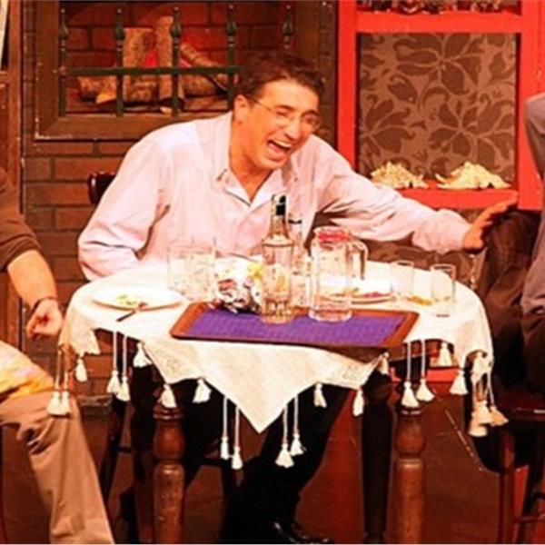 Erkan Can ve Cem Davran Gibi Usta İsimlerin Yer Aldığı Alevli Günler Adlı Tiyatro Oyununa Bilet