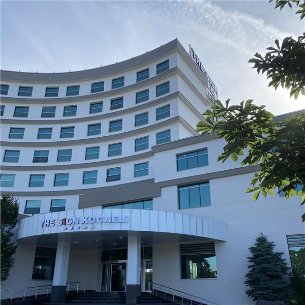 İzmir Çıkışlı Yılbaşı Özel 1 Gece 2 Gün Konaklama ve Limitsiz İçecekli Abant-Kartepe-Uludağ Turu