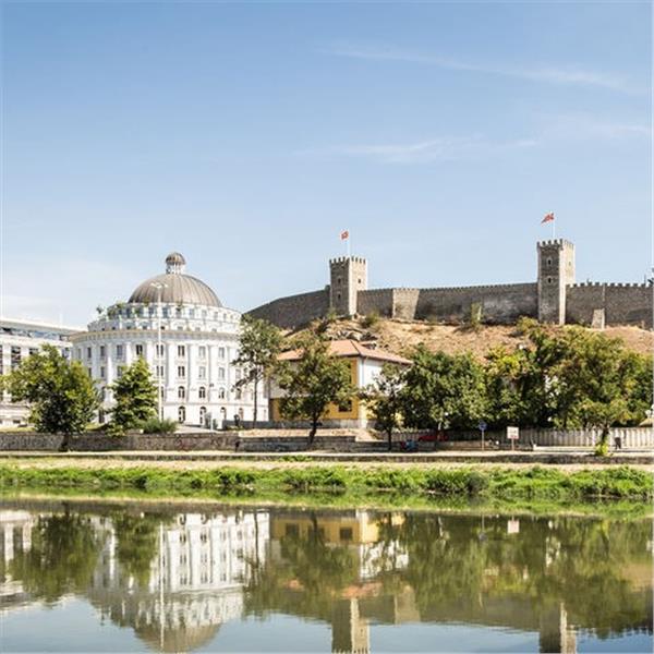 İzmir'den Uçaklı Ve Vizesiz Yılbaşı Özel 7 Gece 8 Gün Konaklamalı Tüm Ekstralar İle Kosova Dahil Büyük Balkan Turu