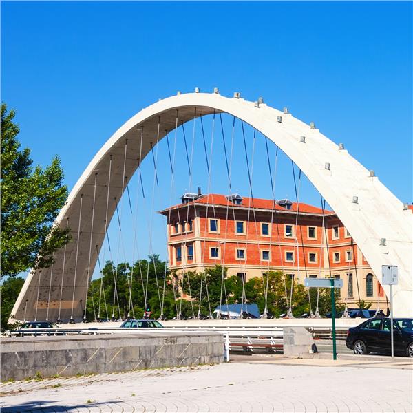 İzmir'den Uçaklı ve 3 Gece 4 Gün Konaklamalı Arnavutluk & Makedonya & Kosova Rotası Turu