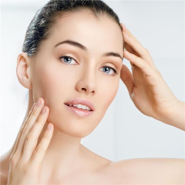 Melek’s Beauty Saloon İle Yüz Germe Paketi 249 TL’den Başlayan Firsatla!