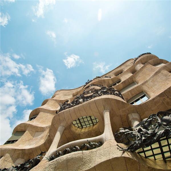 İzmir'den Kalkışlı 6 Gece 7 Gün Uçaklı ve Konaklamalı Güney Fransa, İspanya ve Andorra Turu