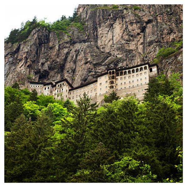 İzmir'den Uçaklı 4 gece 5 gün Batum Gezisi ve Yayla Konaklamalı Karadeniz Turu.