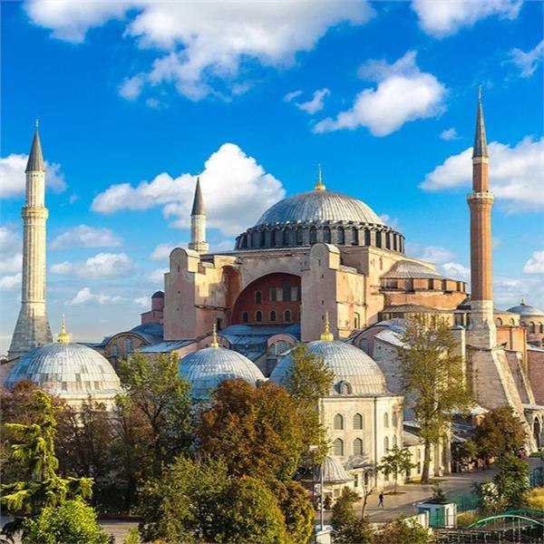 İzmir'den Uçaklı ve 3 Gece 4 Gün Konaklamalı İstanbul Caz Festivali Ve İstanbul Turu